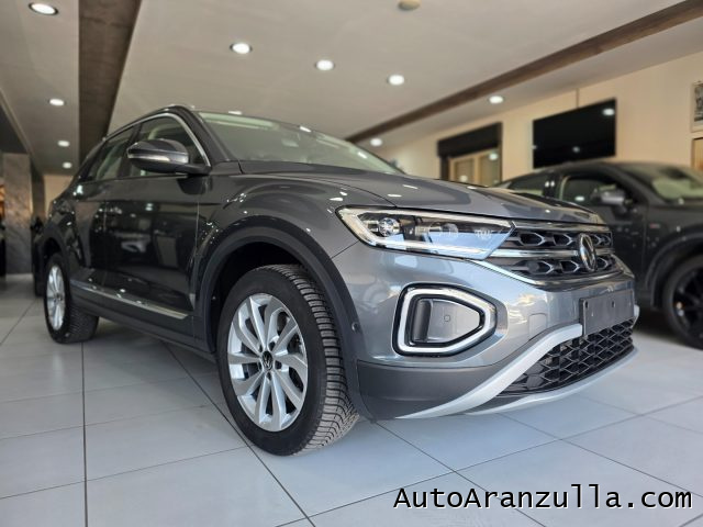 VOLKSWAGEN T-Roc usata, con Sedili sportivi