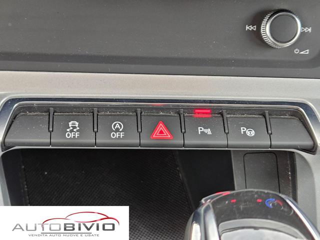AUDI Q3 usata, con Sensori di parcheggio anteriori