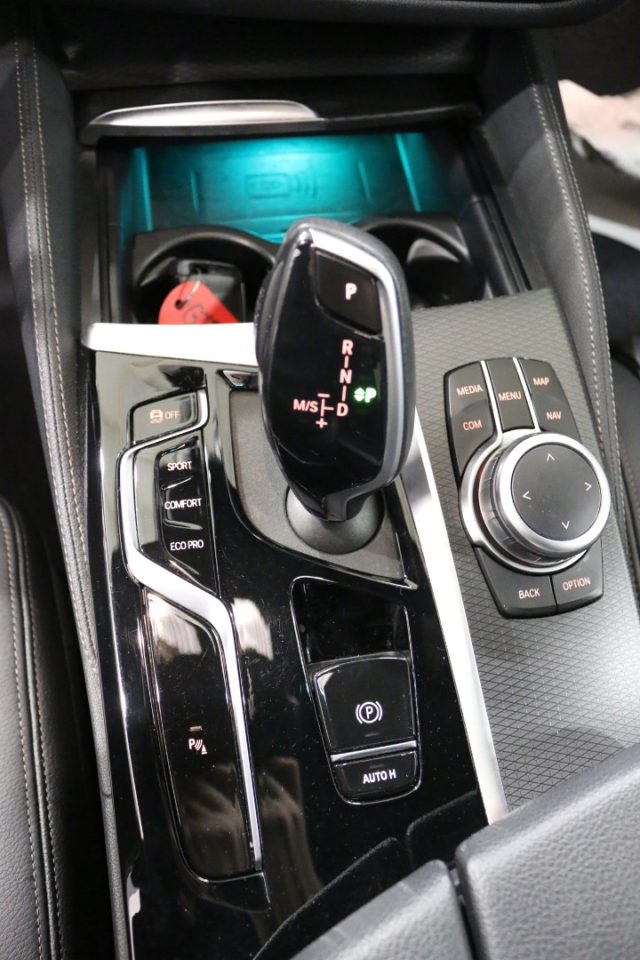 BMW 520 usata, con Sensori di parcheggio posteriori