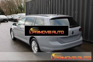 VOLKSWAGEN Passat Variant usata, con Airbag laterali