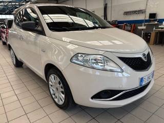 LANCIA Ypsilon usata, con Airbag