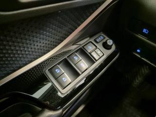 TOYOTA C-HR usata, con Autoradio digitale
