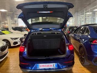VOLKSWAGEN Golf usata, con Autoradio