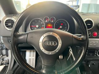 AUDI TT usata, con Autoradio