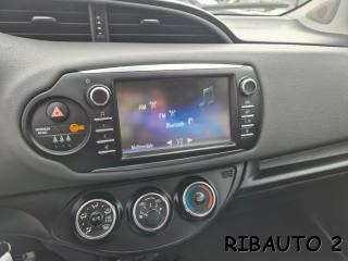 TOYOTA Yaris usata, con Luci diurne LED