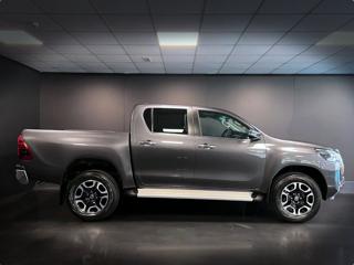 TOYOTA Hilux usata, con Autoradio