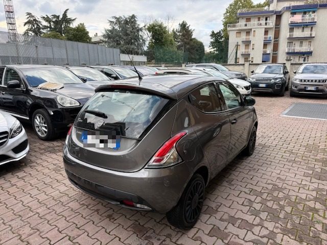 LANCIA Ypsilon usata, con Chiusura centralizzata