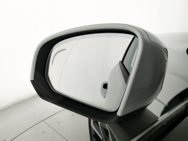 VOLVO XC40 usata, con USB