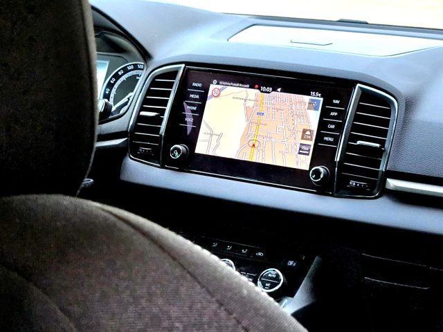 SKODA Karoq usata, con Luci diurne LED