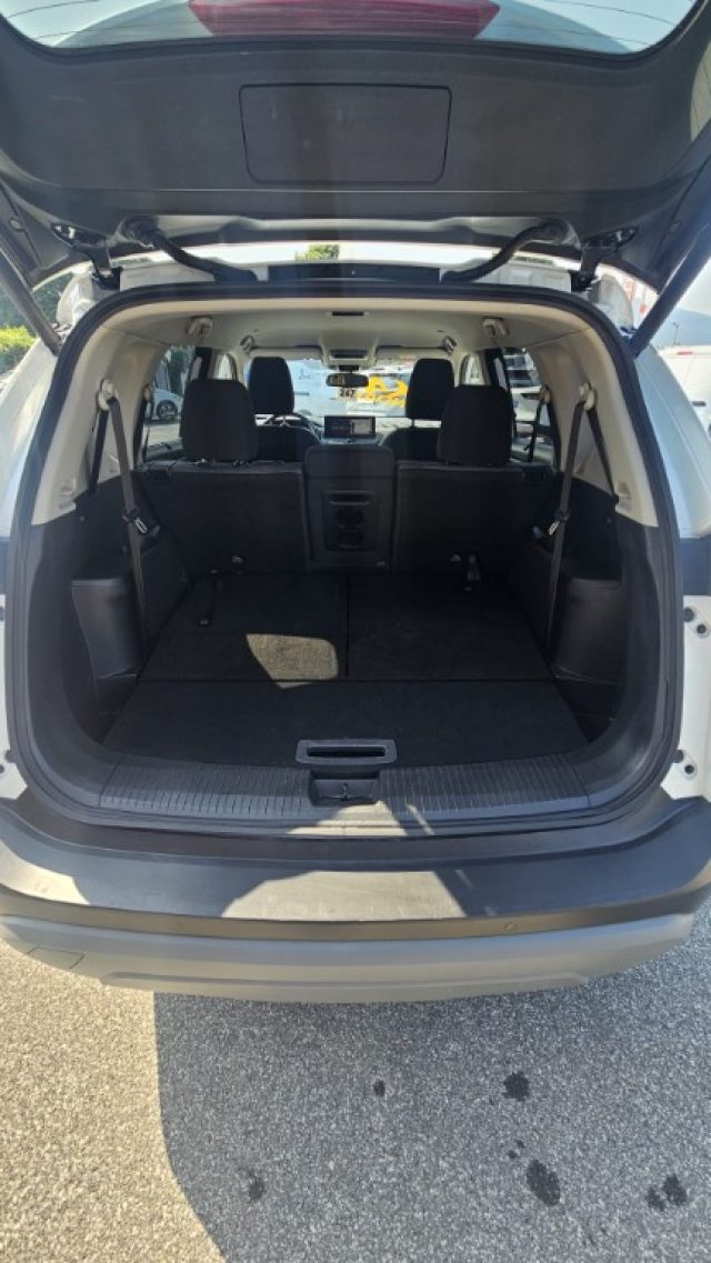NISSAN X-Trail usata, con Volante in pelle