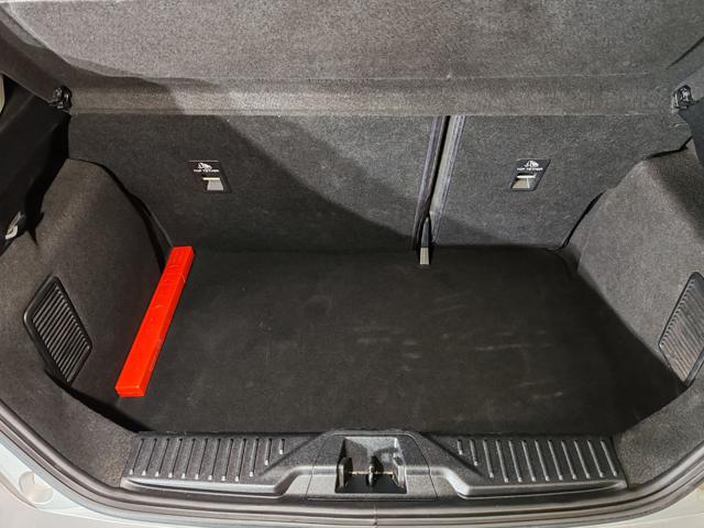 FORD Fiesta usata, con Sedile posteriore sdoppiato
