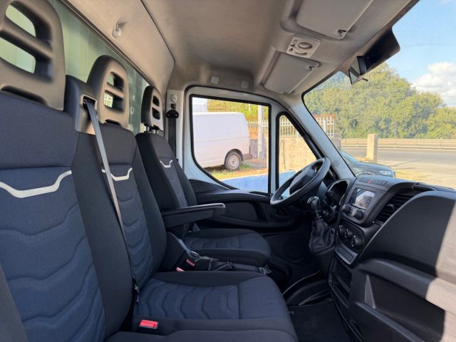 IVECO Daily usata 10
