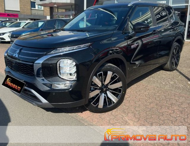 MITSUBISHI Outlander usata, con Autoradio
