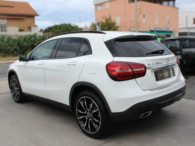 MERCEDES-BENZ GLA 200 usata, con Boardcomputer