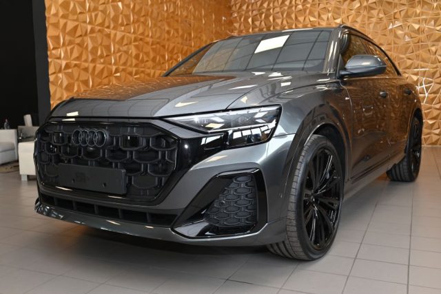 AUDI Q8 usata 180