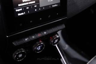 RENAULT Clio usata, con Sistema di navigazione