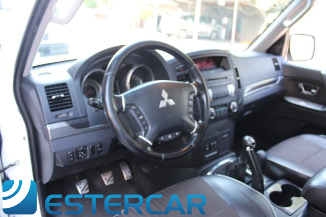MITSUBISHI Pajero usata, con Airbag laterali