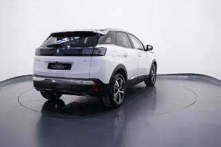 PEUGEOT 3008 usata, con Autoradio