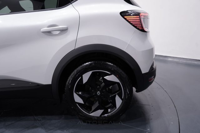 RENAULT Captur usata 26