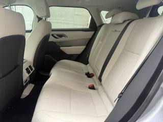 LAND ROVER Range Rover Velar usata, con Autoradio