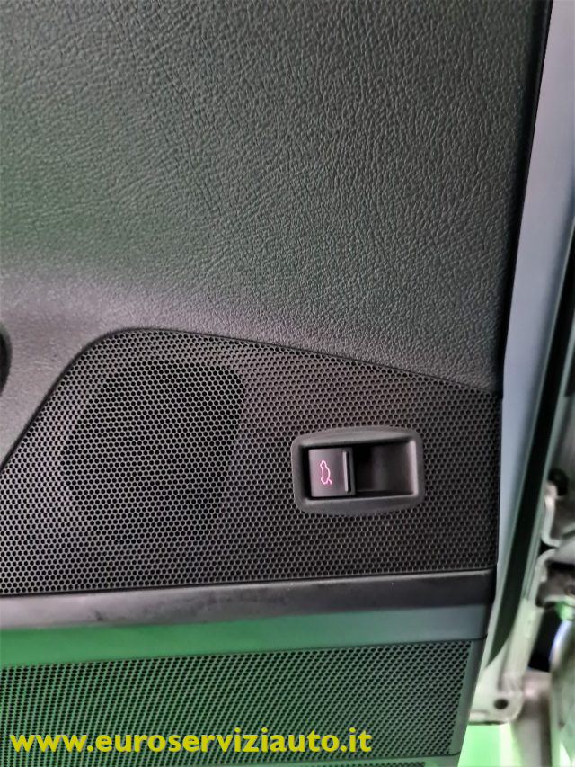 VOLKSWAGEN Passat usata 40