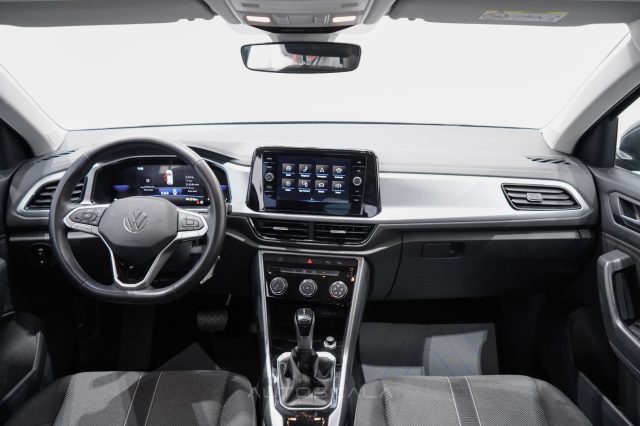 VOLKSWAGEN T-Roc usata 29