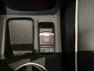 RENAULT Captur usata, con Hill holder