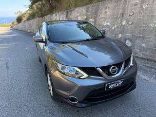 NISSAN Qashqai usata, con Vetri oscurati