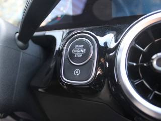 MERCEDES-BENZ B 180 usata, con Luci diurne