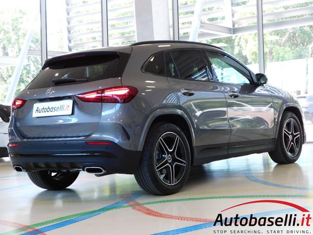 MERCEDES-BENZ GLA 180 usata, con Autoradio digitale