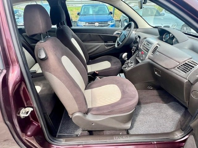 LANCIA Ypsilon usata, con Servosterzo