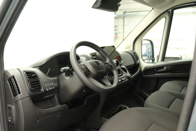 PEUGEOT Boxer usata, con Autoradio