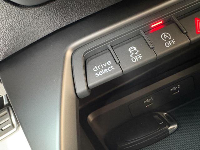 AUDI A3 usata, con Leve al volante