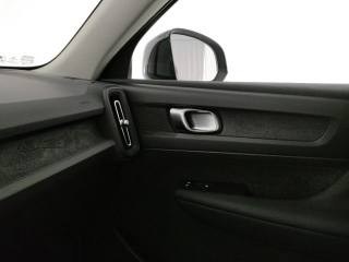 VOLVO XC40 usata, con USB