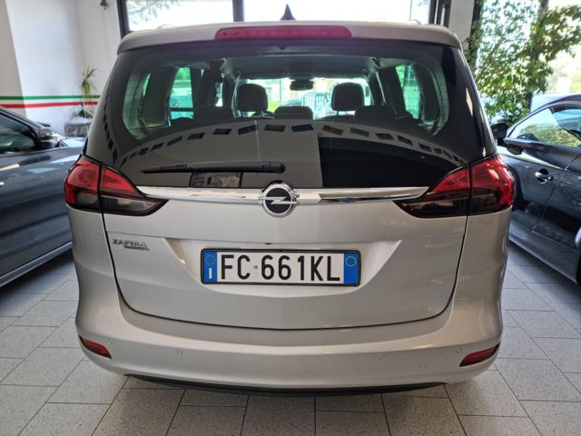 OPEL Zafira Tourer usata, con Alzacristalli elettrici