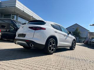 ALFA ROMEO Stelvio usata, con Alzacristalli elettrici