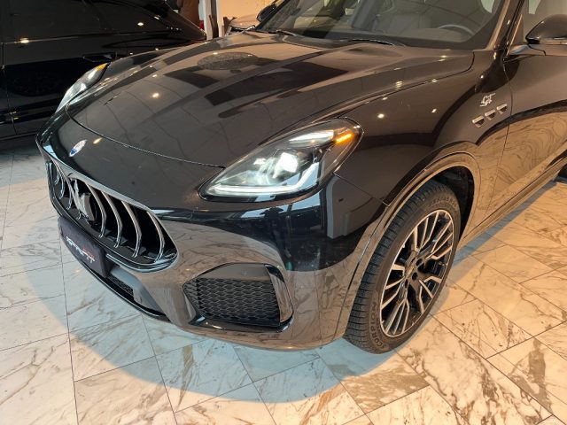 MASERATI Grecale usata, con Specchietti laterali elettrici