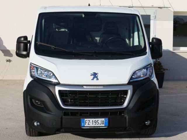 PEUGEOT Boxer usata, con Airbag