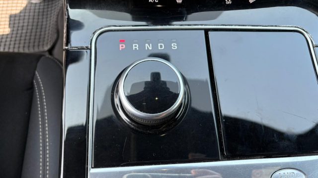 LAND ROVER Range Rover Velar usata, con Trazione integrale