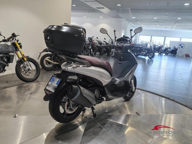 PIAGGIO Beverly 500 usata 2