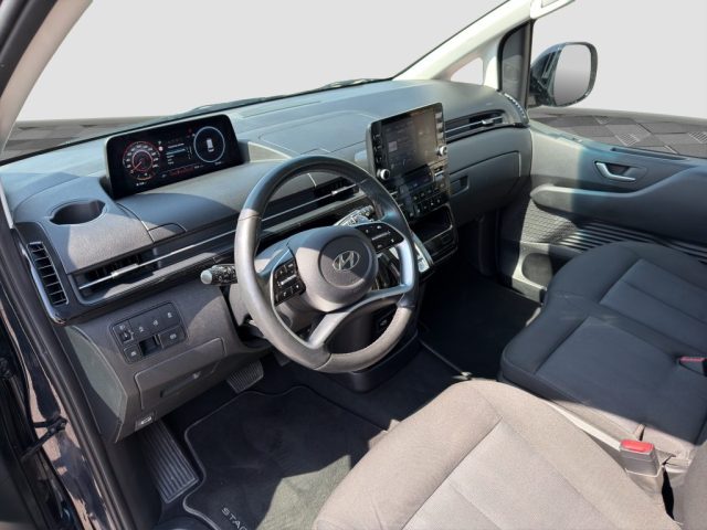 HYUNDAI Staria usata 8