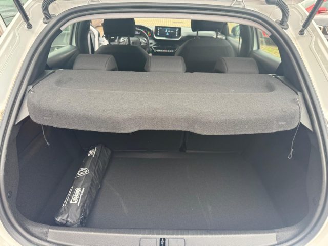 PEUGEOT 208 usata, con Volante multifunzione