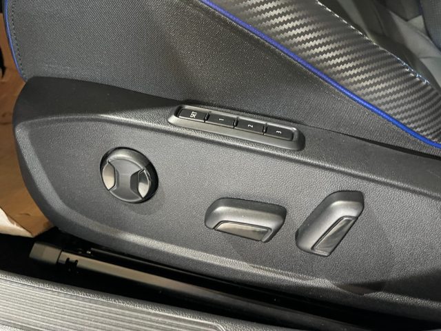 VOLKSWAGEN Golf usata, con Interni in pelle