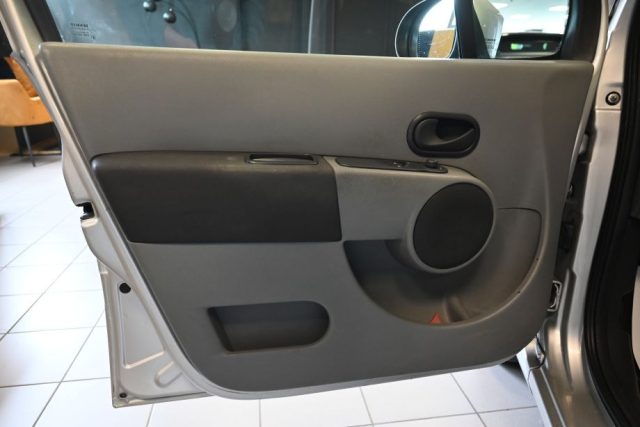 RENAULT Grand Modus usata 78