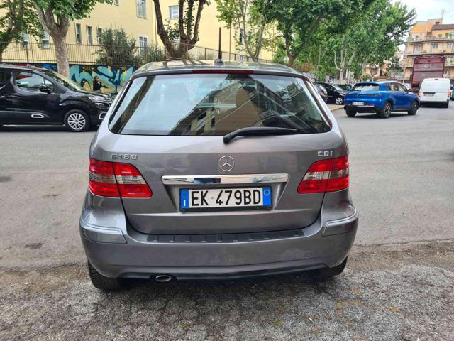 MERCEDES-BENZ B 180 usata, con Autoradio