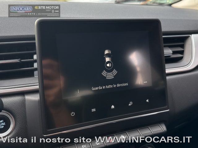 RENAULT Captur usata, con Volante in pelle