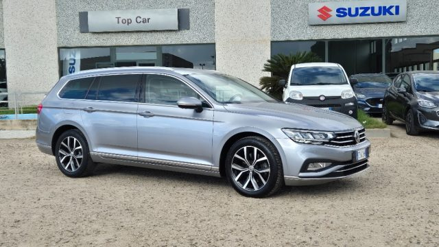 VOLKSWAGEN Passat Variant usata, con Autoradio