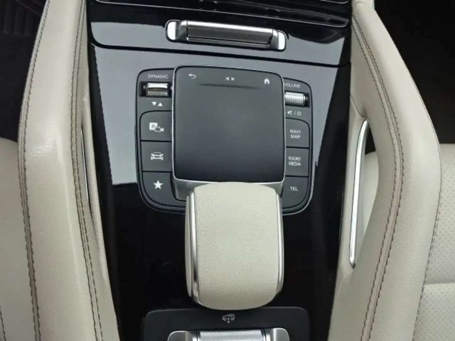 MERCEDES-BENZ GLE 300 usata, con Boardcomputer