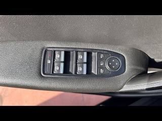 RENAULT Captur usata, con Bracciolo
