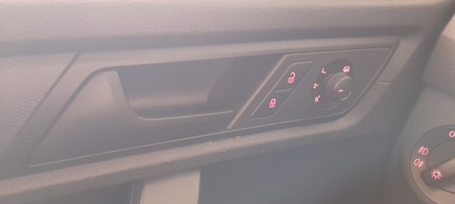 VOLKSWAGEN Caddy usata 11